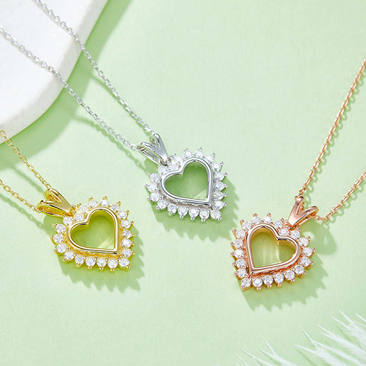 Shimmering Heart Necklace™