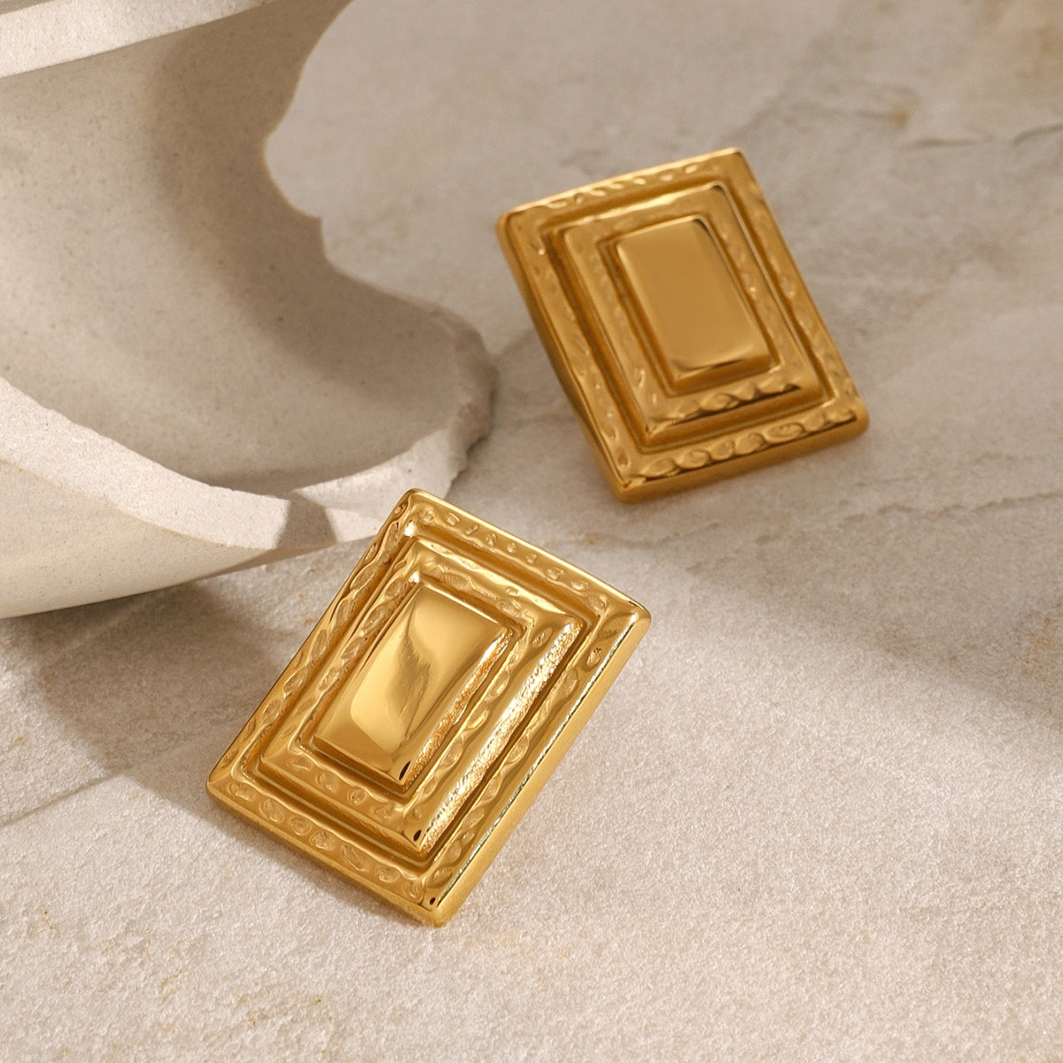 Chic Square Earrings™